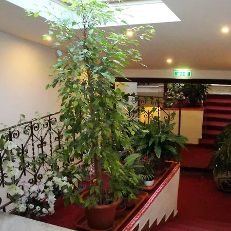 Europa Hotell 3*